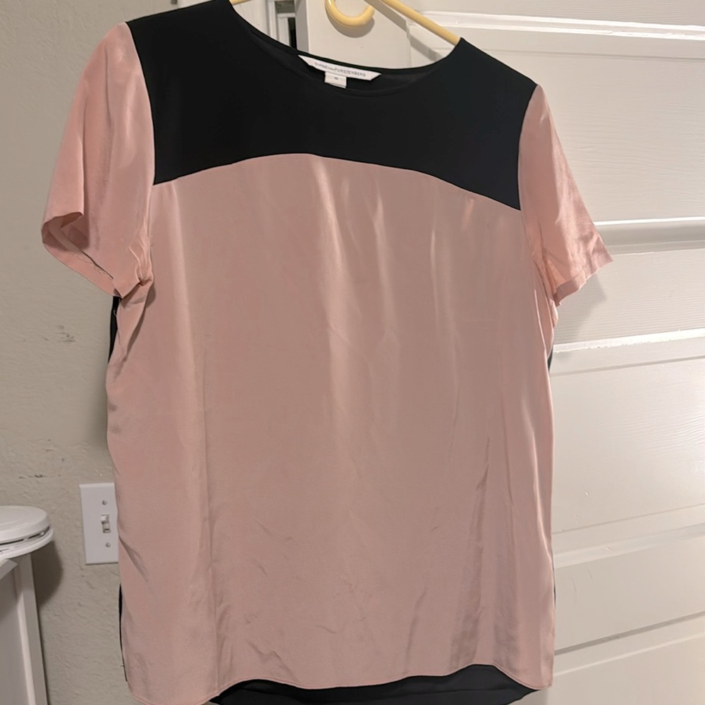 Diane von Furstenburg DvF pink black silk crepe blouse